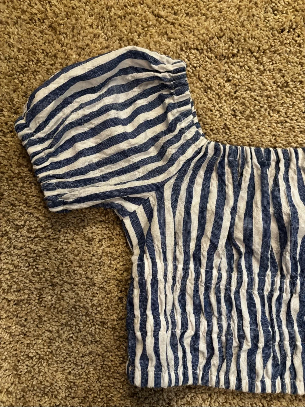 OLD NAVY Striped Two-Piece Set. Size S(6/7).
